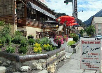 Le restaurant Les Ecrins &agrave; Brian&ccedil;on ( Serre Chevalier 1200 )